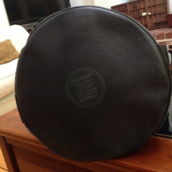 Authentic FENDI Palazzo Drawstring Bucket Handbag - Picture 3 of 3